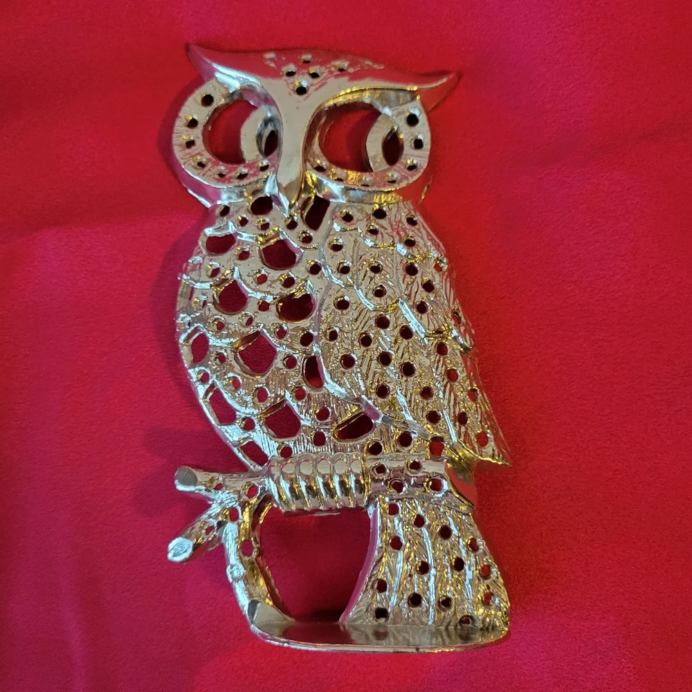 Torino Owl Pierced Earring Holder ~ Silver-tone ~ Vintage? ~ Retro ~ 1970s Vibe